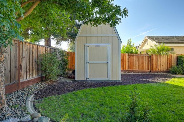 5001 Brabant Way, Elk Grove, CA 95757