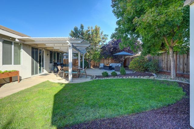 5001 Brabant Way, Elk Grove, CA 95757