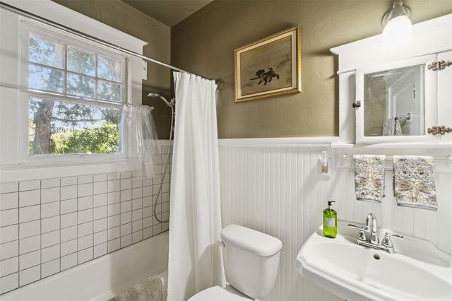 2120 SANFORD AVENUE, Sanford, FL 32771