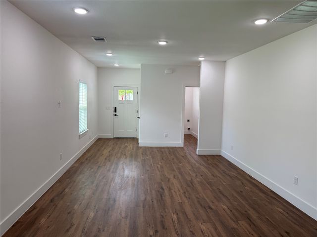202 Pine Street, Bonham, TX 75418