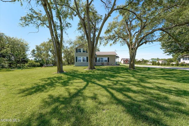 22280 W Hellwig Road, Genoa, OH 43430