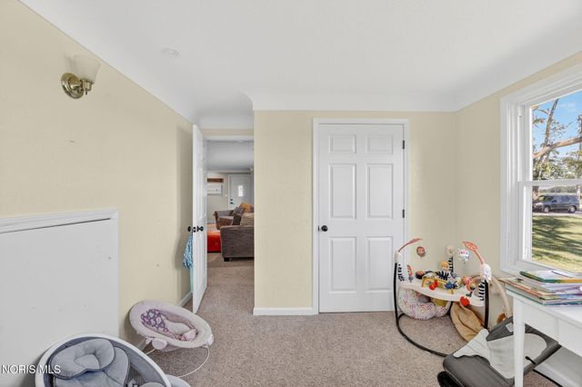 22280 W Hellwig Road, Genoa, OH 43430