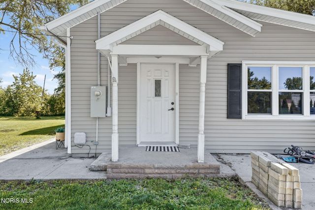 22280 W Hellwig Road, Genoa, OH 43430