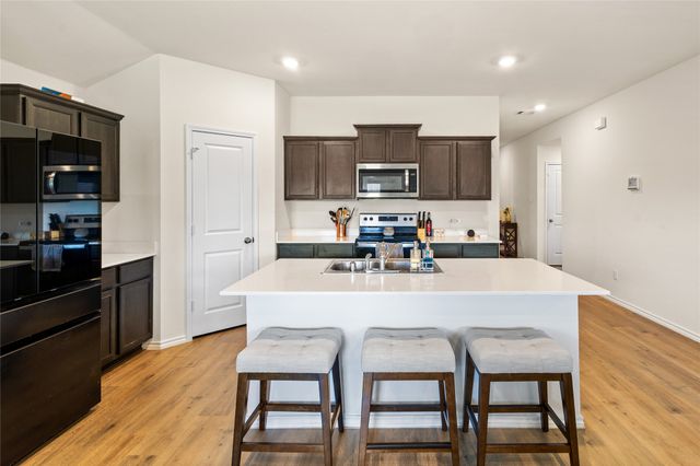 6534 Whitecap Drive, Princeton, TX 75407