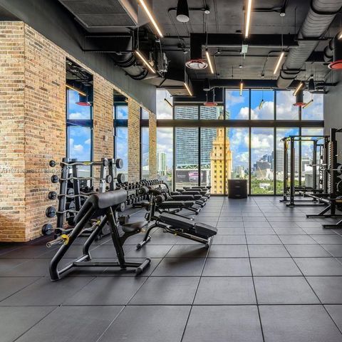 398 NE 5th St 1915, Miami, FL 33132