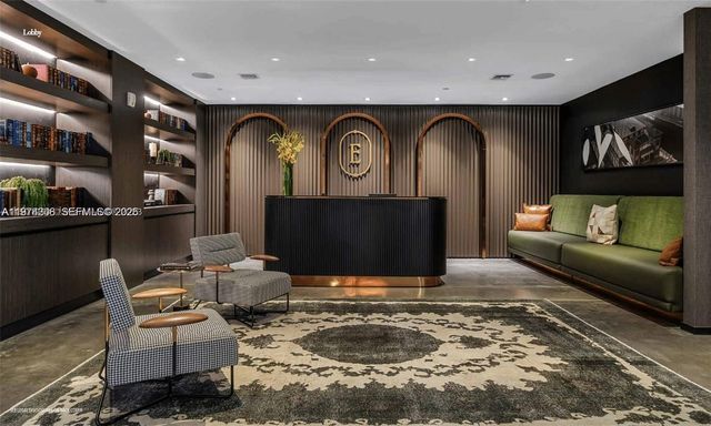 398 NE 5th St 1915, Miami, FL 33132