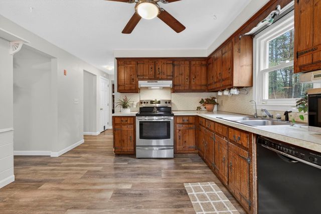 172 Warner Hill Road, Derry, NH 03038