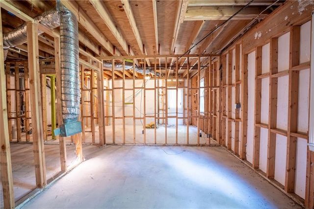 3052 Glynn Mill Drive, Snellville, GA 30039