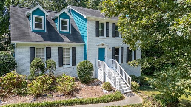 3052 Glynn Mill Drive, Snellville, GA 30039