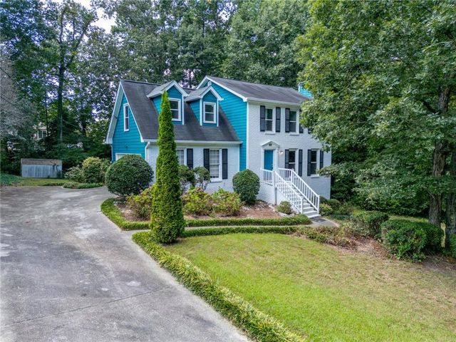 3052 Glynn Mill Drive, Snellville, GA 30039