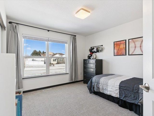 1835 Waxwing Way, Waterloo, IA 50701