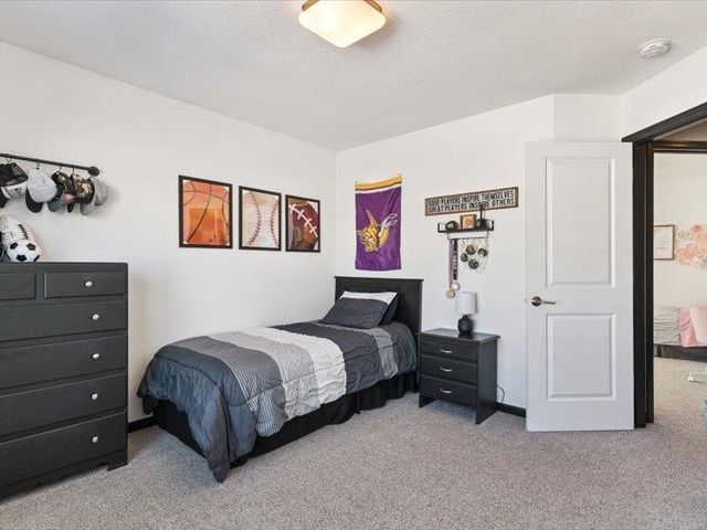 1835 Waxwing Way, Waterloo, IA 50701