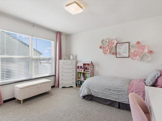 1835 Waxwing Way, Waterloo, IA 50701