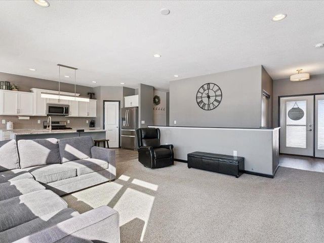 1835 Waxwing Way, Waterloo, IA 50701