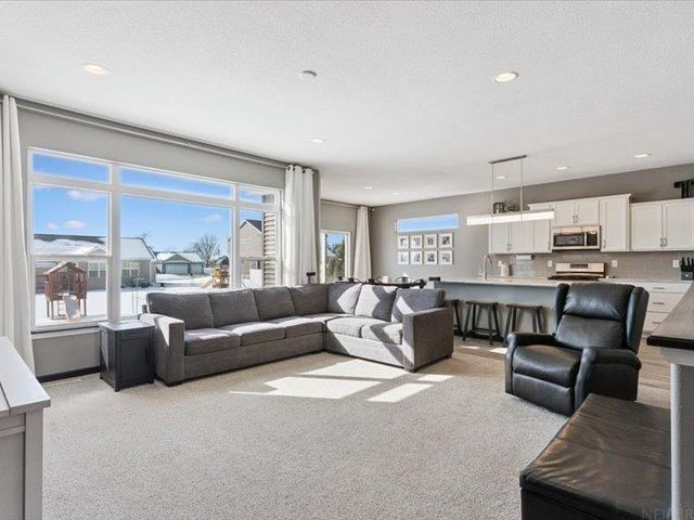 1835 Waxwing Way, Waterloo, IA 50701