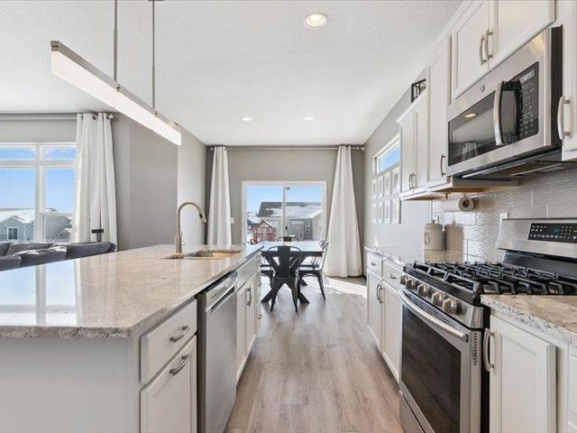 1835 Waxwing Way, Waterloo, IA 50701