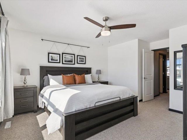 1835 Waxwing Way, Waterloo, IA 50701