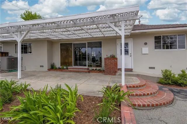 1678 Midwick Drive, Altadena, CA 91001