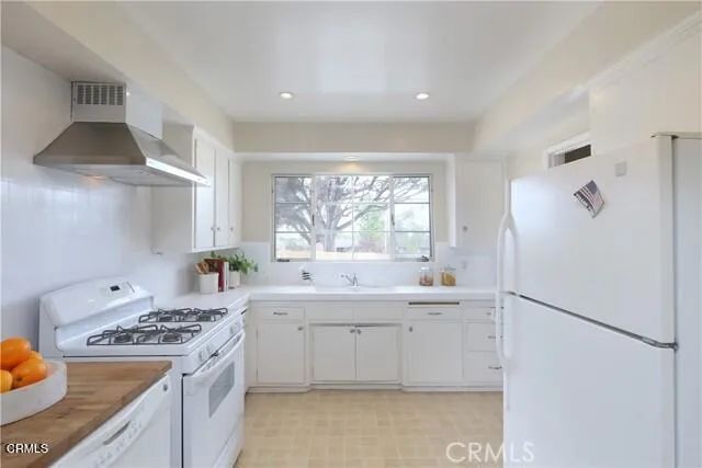 1678 Midwick Drive, Altadena, CA 91001