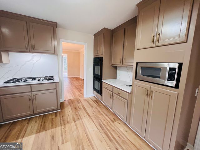 280 North Farm Drive, Alpharetta, GA 30004