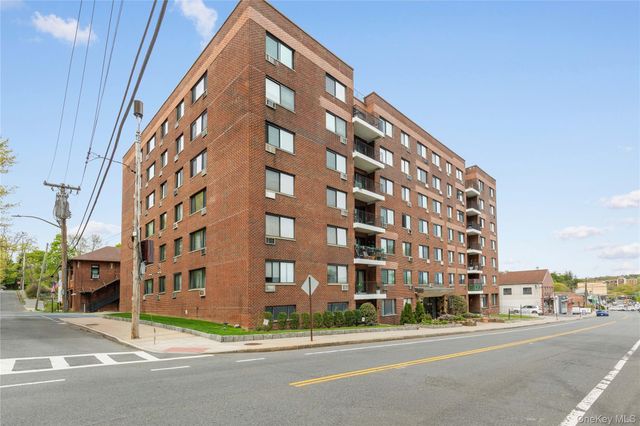 25 Lake Street 2C, White Plains, NY 10604