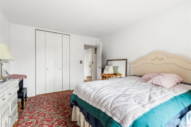 25 Lake Street 2C, White Plains, NY 10604