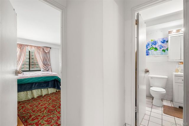 25 Lake Street 2C, White Plains, NY 10604