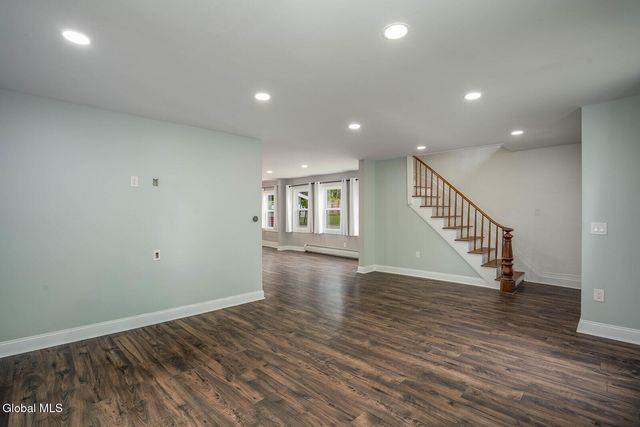 121 State Route 372, Cambridge, NY 12816