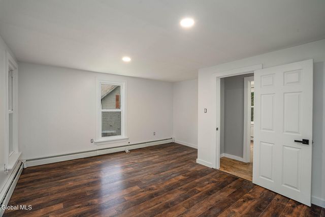 121 State Route 372, Cambridge, NY 12816