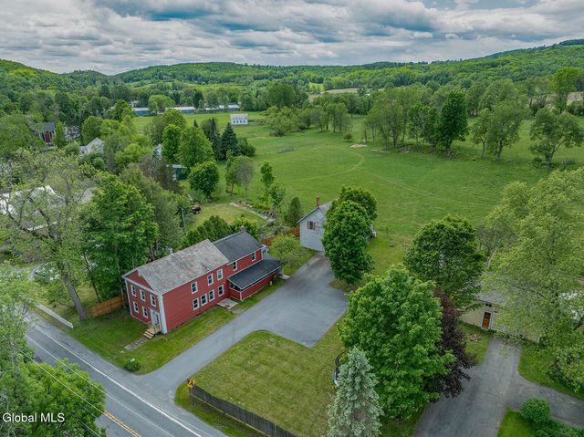 121 State Route 372, Cambridge, NY 12816