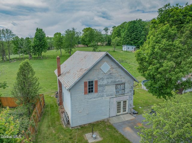 121 State Route 372, Cambridge, NY 12816