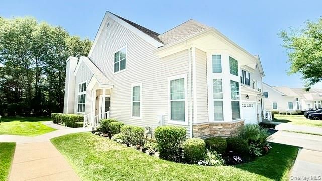 27 Emilie Drive, Center Moriches, NY 11934