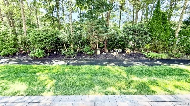 27 Emilie Drive, Center Moriches, NY 11934