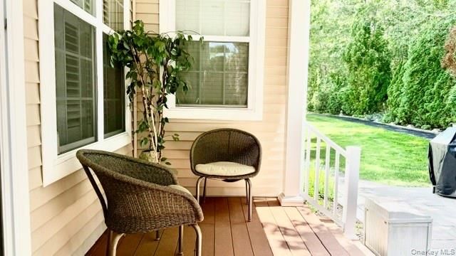 27 Emilie Drive, Center Moriches, NY 11934