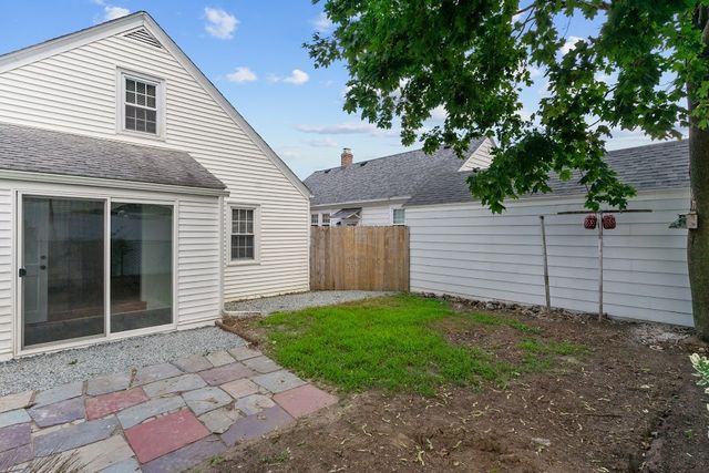 74 Leslie Street, Cranston, RI 02910