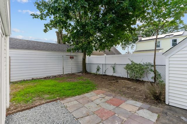 74 Leslie Street, Cranston, RI 02910