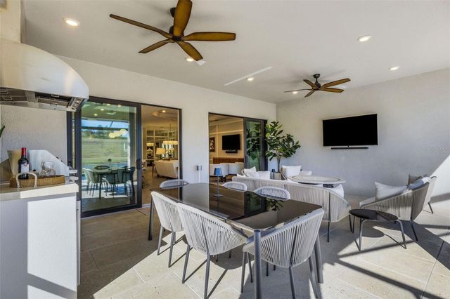 6186 GRANDVIEW HILL COURT, Bradenton, FL 34203