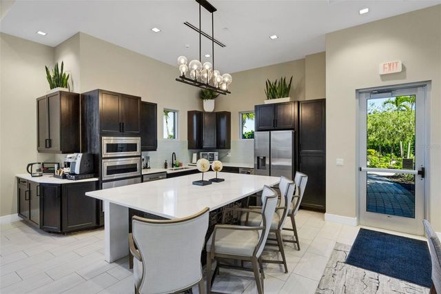 6186 GRANDVIEW HILL COURT, Bradenton, FL 34203