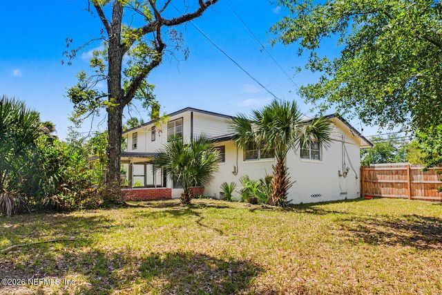1074 GOLFAIR Boulevard, Jacksonville, FL 32209