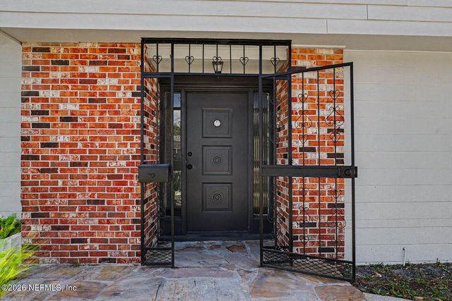 1074 GOLFAIR Boulevard, Jacksonville, FL 32209