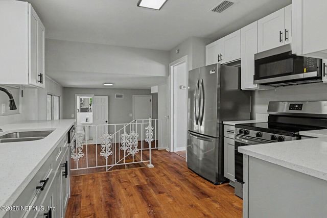 1074 GOLFAIR Boulevard, Jacksonville, FL 32209