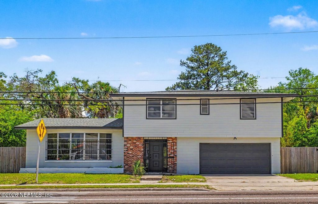 1074 GOLFAIR Boulevard, Jacksonville, FL 32209