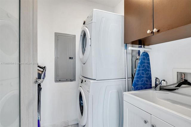 2020 N Bayshore Dr 1006, Miami, FL 33137