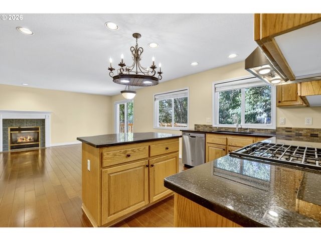 5391 Nw LIANNA Way, Portland, OR 97229