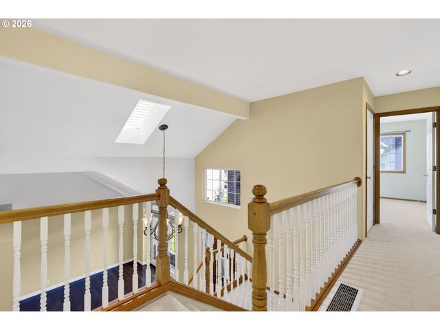 5391 Nw LIANNA Way, Portland, OR 97229