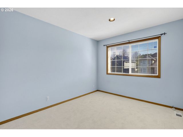 5391 Nw LIANNA Way, Portland, OR 97229