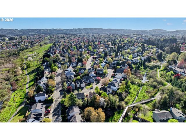 5391 Nw LIANNA Way, Portland, OR 97229