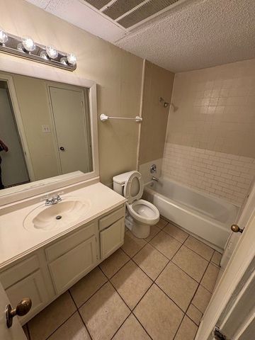 9747 Whitehurst Drive 68, Dallas, TX 75243