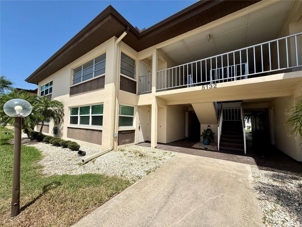 5132 AMULET DRIVE A105, New Port Richey, FL 34652
