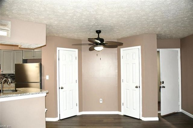 89 Cape Dorey DR, Hampton, VA 23666